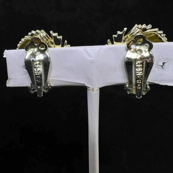 Vintage Lisner Gold Tone Feather Clip On Earrings (3189) - Picture 3 of 5